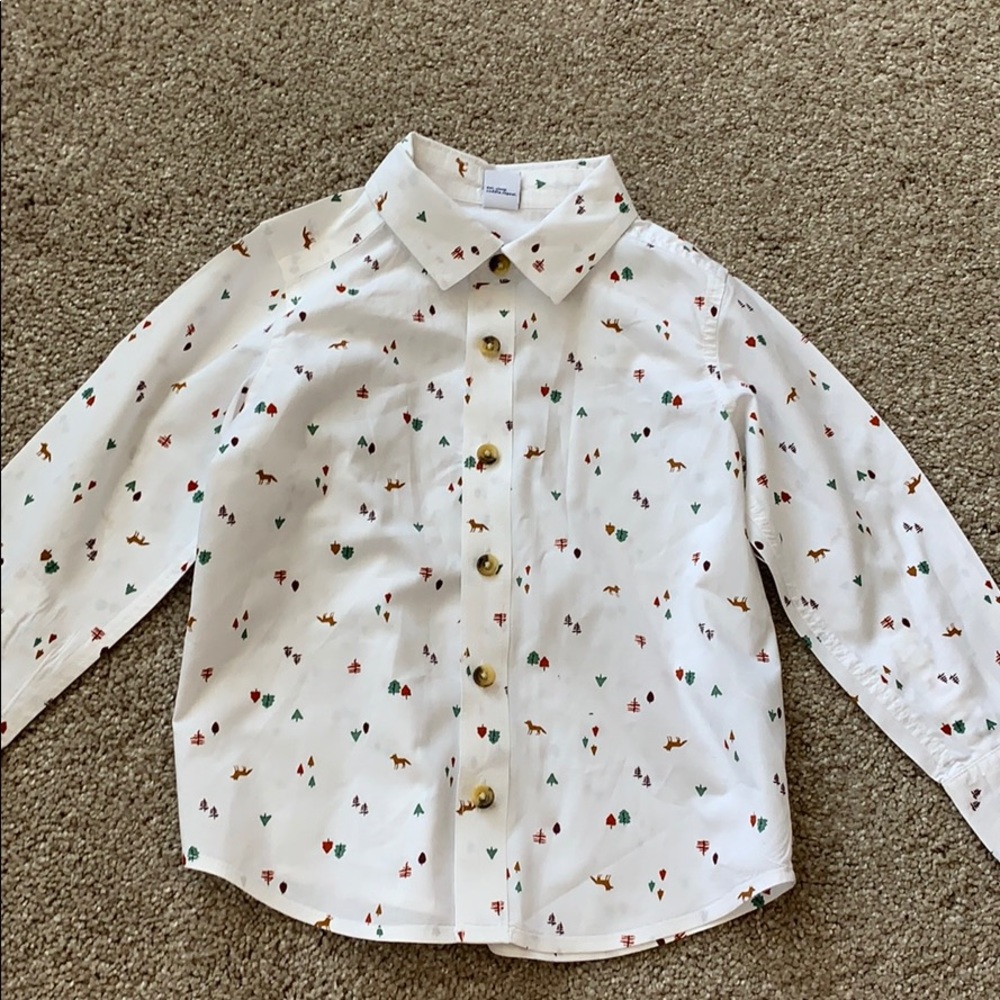 Old navy outdoors button down crisp white shirt